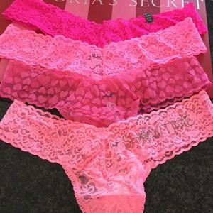 4 Victoria’s Secret LACIE Thongs - S